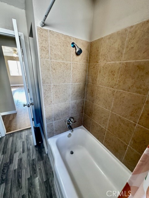 Detail Gallery Image 11 of 24 For 2707 2707 1/2 Center St, Bakersfield,  CA 93306 - 3 Beds | 2 Baths