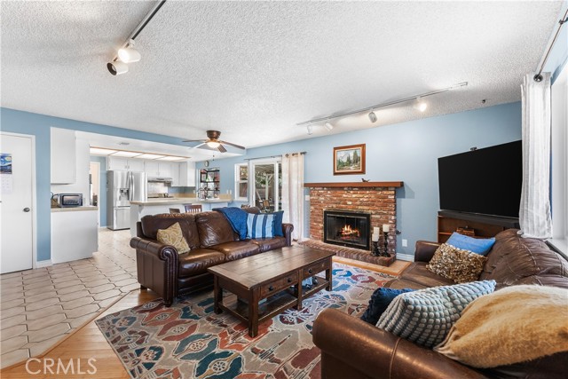 Detail Gallery Image 24 of 60 For 1635 Staffordshire, Lancaster,  CA 93534 - 4 Beds | 3 Baths