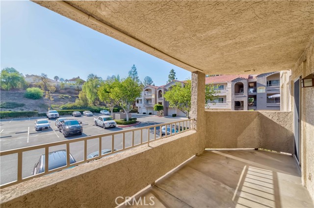 Detail Gallery Image 10 of 25 For 1020 La Terraza Cir #207,  Corona,  CA 92879 - 2 Beds | 2 Baths