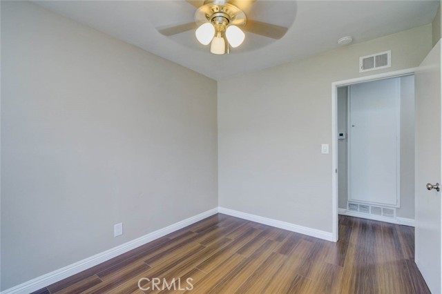 538 S Raitt Street, Santa Ana CA: https://media.crmls.org/medias/4470cfc9-9919-4620-a50e-e69983209ec9.jpg