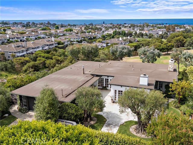 Detail Gallery Image 2 of 38 For 3007 Harbor View, Corona Del Mar,  CA 92625 - 3 Beds | 2/1 Baths
