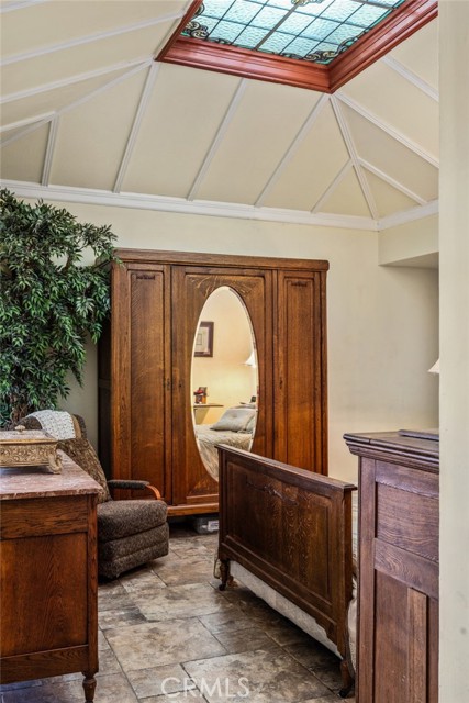 Detail Gallery Image 36 of 53 For 4202 University, Riverside,  CA 92501 - 4 Beds | 3 Baths