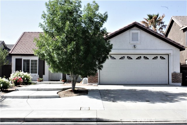 Detail Gallery Image 1 of 26 For 3332 Firebush Ave, Rosamond,  CA 93560 - 4 Beds | 2 Baths