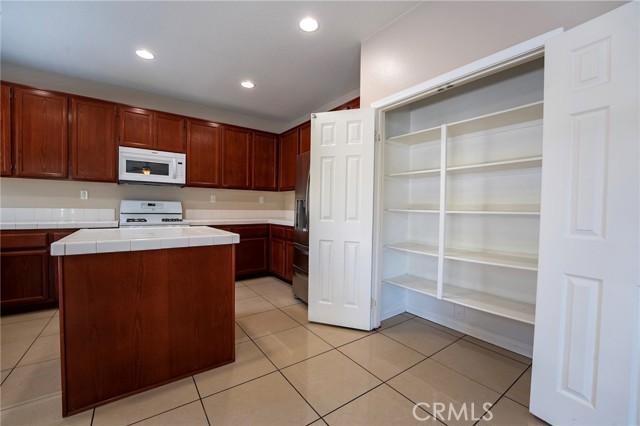 Detail Gallery Image 16 of 66 For 31010 Sedona St, Lake Elsinore,  CA 92530 - 4 Beds | 3 Baths