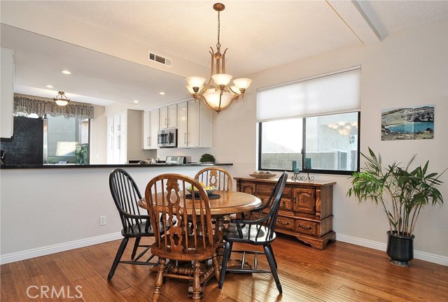 220 Prospect Avenue, Redondo Beach, California 90277, 2 Bedrooms Bedrooms, ,1 BathroomBathrooms,Residential,Sold,Prospect,PV17010237