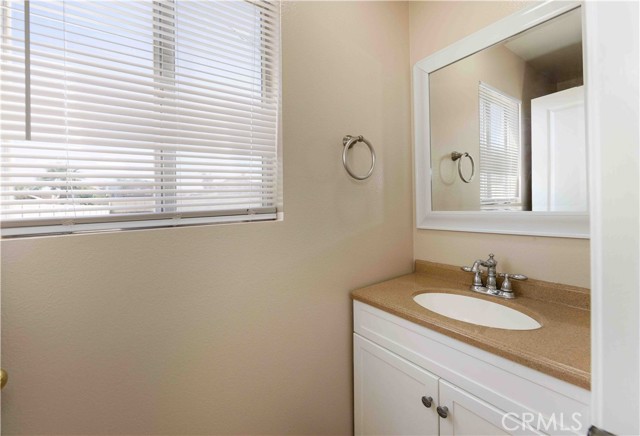Detail Gallery Image 15 of 21 For 44936 Trotsdale Dr, Temecula,  CA 92592 - 4 Beds | 2/1 Baths