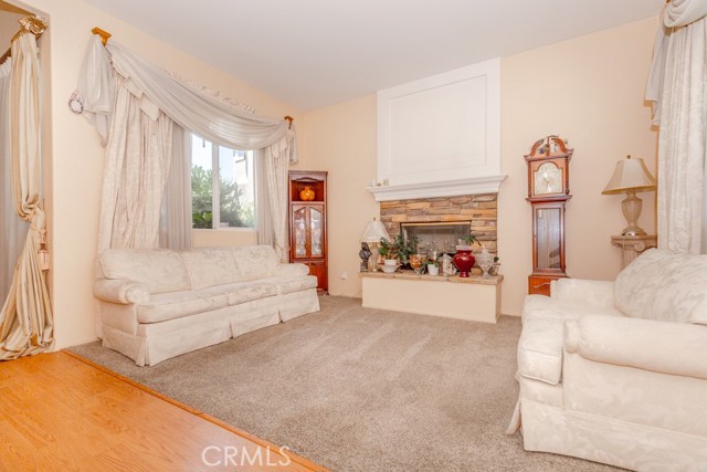 Detail Gallery Image 3 of 17 For 7026 Penny Ct, Rancho Cucamonga,  CA 91739 - 5 Beds | 3 Baths