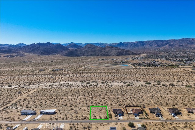 Detail Gallery Image 12 of 13 For 62407 Crestview Dr, Joshua Tree,  CA 92252 - – Beds | – Baths