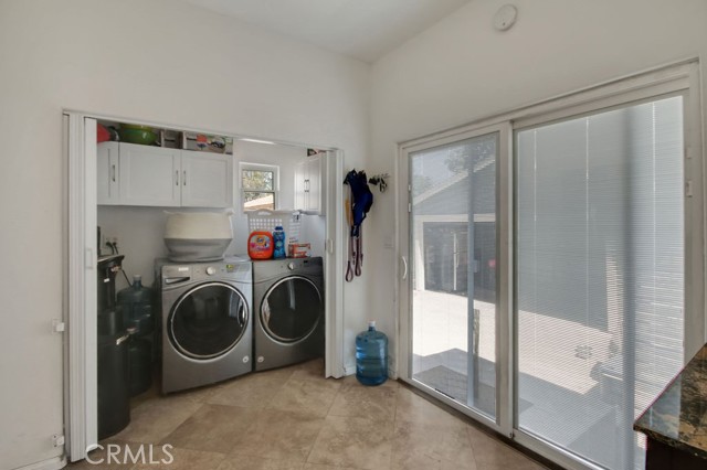 522 S Helena Street, Anaheim CA: https://media.crmls.org/medias/4474da5c-73a9-4a55-af40-5c1b187be987.jpg