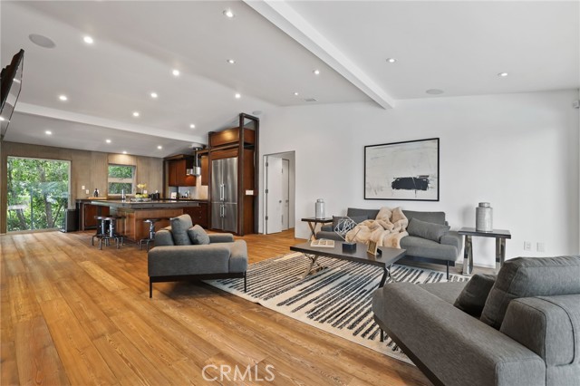 Detail Gallery Image 11 of 20 For 2744 Cardwell Pl, Los Angeles,  CA 90046 - 3 Beds | 3/1 Baths