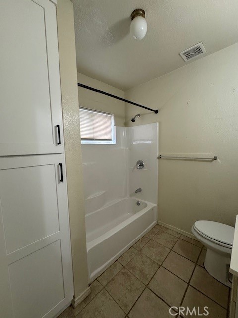 Detail Gallery Image 6 of 10 For 1639 E Hungerford St, Long Beach,  CA 90805 - 2 Beds | 1 Baths