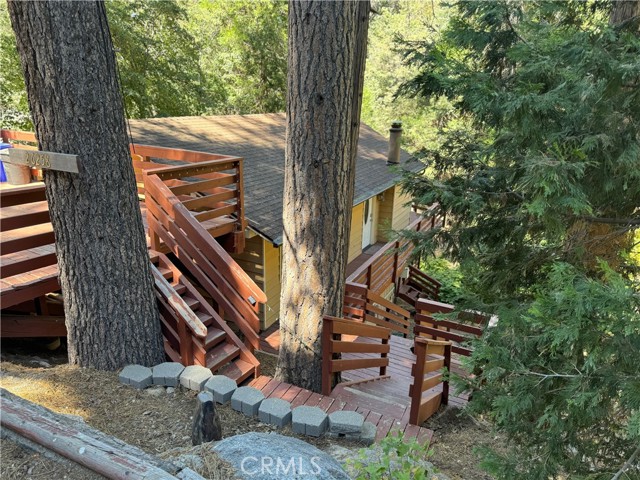 Detail Gallery Image 2 of 16 For 26258 Lake Forest Dr, Twin Peaks,  CA 92391 - 2 Beds | 1 Baths