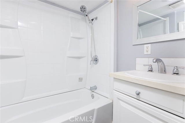 Detail Gallery Image 18 of 28 For 799 Fern Dr, Crestline,  CA 92325 - 3 Beds | 3 Baths