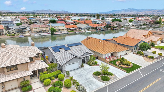 13699 Spring Valley Parkway, Victorville CA: https://media.crmls.org/medias/4477b58f-a580-47df-9228-2fdb4309fe80.jpg