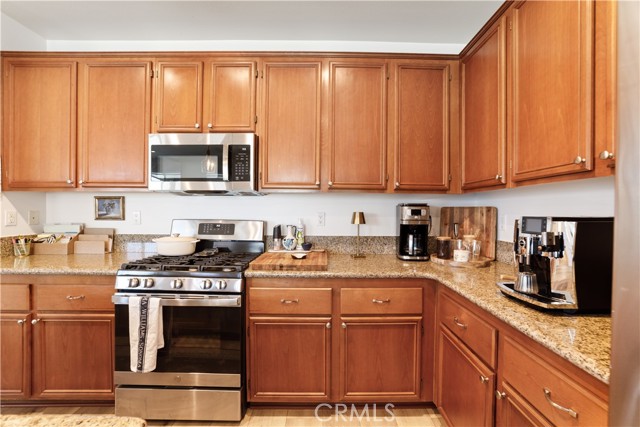 Detail Gallery Image 13 of 38 For 3872 Taconite, San Bernardino,  CA 92407 - 4 Beds | 2/1 Baths