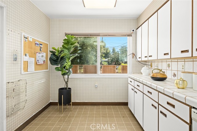 Detail Gallery Image 15 of 38 For 1305 Milam Pl, Monterey Park,  CA 91755 - 3 Beds | 1/1 Baths