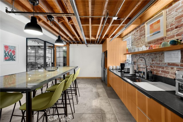 Image 13 of 47 For 425 4th Street E