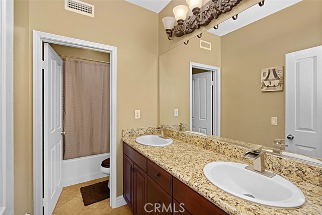 Detail Gallery Image 12 of 22 For 2260 Sierra View Ct, Riverside,  CA 92503 - 5 Beds | 4 Baths