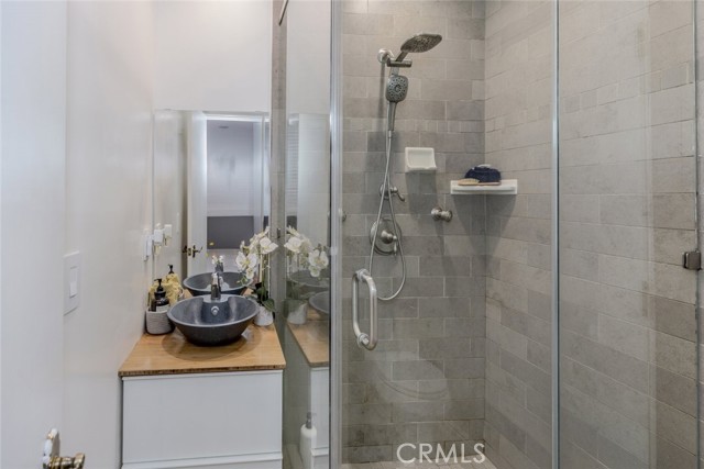 1640 Ard Eevin Avenue, Glendale CA: https://media.crmls.org/medias/44796c7e-ac12-45fe-86fc-1fd9eaf27de0.jpg
