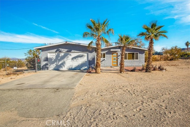 Detail Gallery Image 4 of 41 For 7227 Sherman Hoyt Ave, Twentynine Palms,  CA 92277 - 3 Beds | 1 Baths