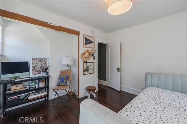 1120 W Chestnut Street, Anaheim CA: https://media.crmls.org/medias/447ae1b6-bc76-4330-8d6e-a5ab9a897015.jpg