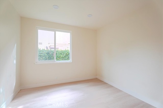 Detail Gallery Image 21 of 55 For 21016 Mendenhall Ct, Topanga,  CA 90290 - 5 Beds | 4/1 Baths