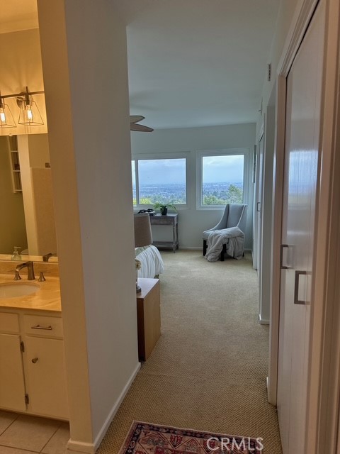 55 Cayuse Lane, Rancho Palos Verdes CA: https://media.crmls.org/medias/447cdf89-9a6e-45c0-8b7c-fb9395f2e17e.jpg
