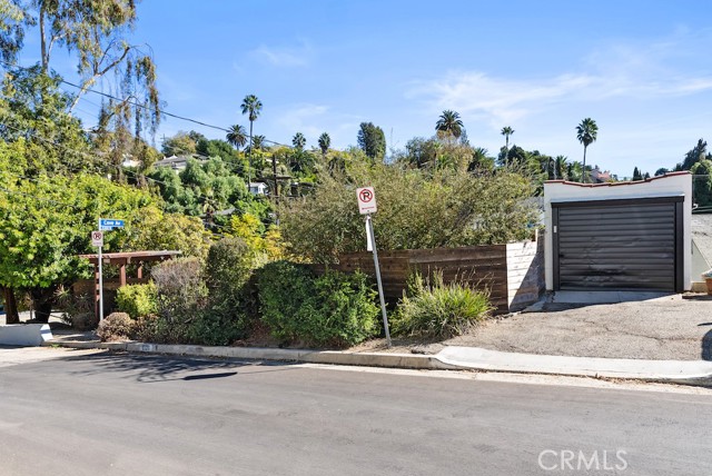 Detail Gallery Image 36 of 37 For 2130 Apex, Los Angeles,  CA 90039 - 3 Beds | 1 Baths