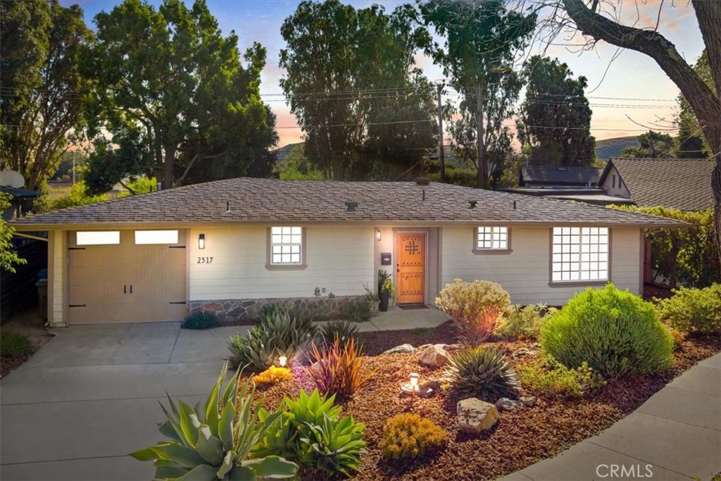 2517 Santa Clara Street