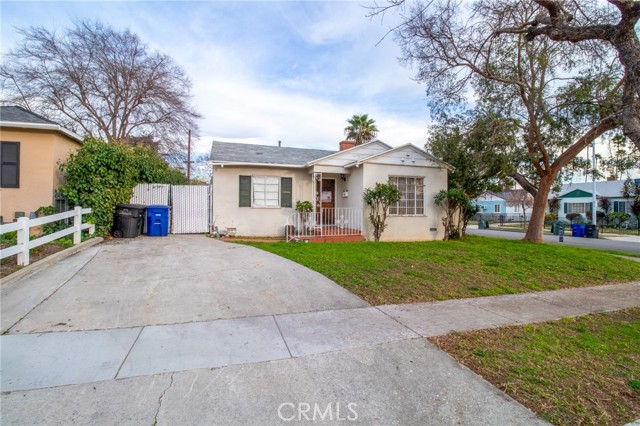 2484 Hanning Avenue, Altadena CA: https://media.crmls.org/medias/447ee227-dd35-40e0-afa0-c5f69dc8bc4a.jpg