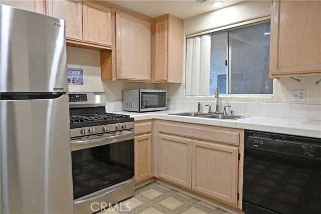 15114 Sherman Way, 114 photo 16