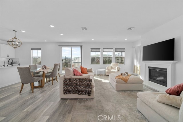 24717 Rockston Drive, Corona CA: https://media.crmls.org/medias/447f4ae2-cb34-4046-a7c0-60827d1d5f86.jpg