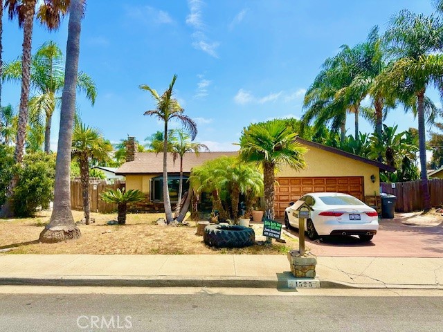 Detail Gallery Image 1 of 1 For 1525 Lauralynn Pl, Oceanside,  CA 92054 - 3 Beds | 2 Baths