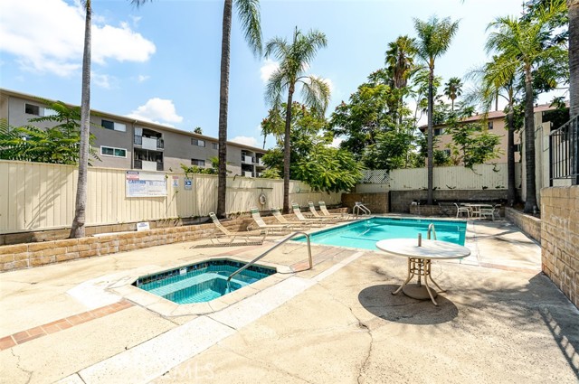 Detail Gallery Image 18 of 20 For 116 S Chapel #J,  Alhambra,  CA 91801 - 2 Beds | 3 Baths