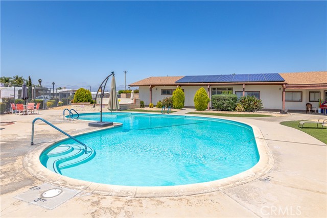 44725 State Hwy 74, Hemet CA: https://media.crmls.org/medias/44814688-71a7-4485-b76f-5c37423da526.jpg