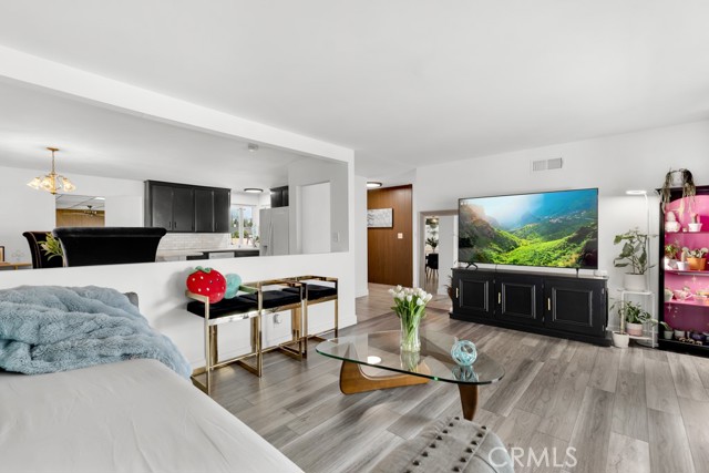 2894 Helm Street, Simi Valley CA: https://media.crmls.org/medias/44821670-e7ac-4bb5-9b41-767fa624c27c.jpg