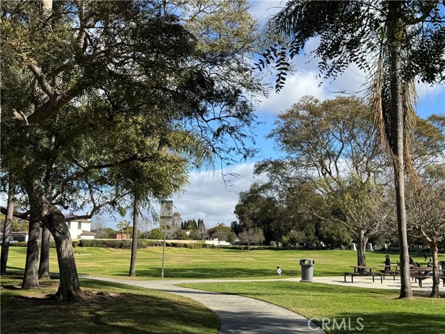 16826 Pembrook Lane, Huntington Beach CA: https://media.crmls.org/medias/448270e2-926d-4c4a-b9c7-ef5732aef3ec.jpg