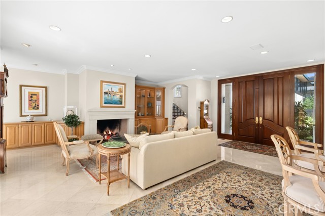 Detail Gallery Image 7 of 48 For 521 via Lido Nord, Newport Beach,  CA 92663 - 5 Beds | 4/2 Baths