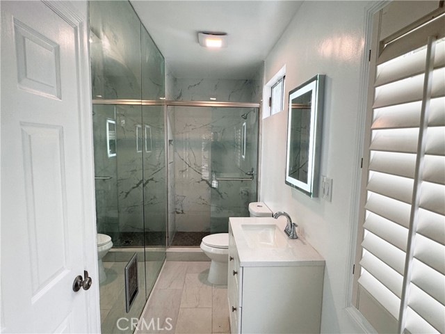 Detail Gallery Image 32 of 40 For 22841 Mariano St, Woodland Hills,  CA 91367 - 3 Beds | 3 Baths