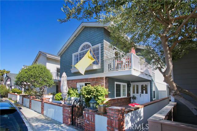 412 30th Street, Hermosa Beach, California 90254, 3 Bedrooms Bedrooms, ,2 BathroomsBathrooms,Residential,Sold,30th,SB16069487