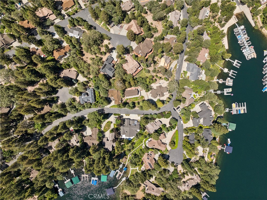 https://media.crmls.org/medias/44837353-98ad-4dba-818f-4ff18f613fda.jpg?preset=X-Large