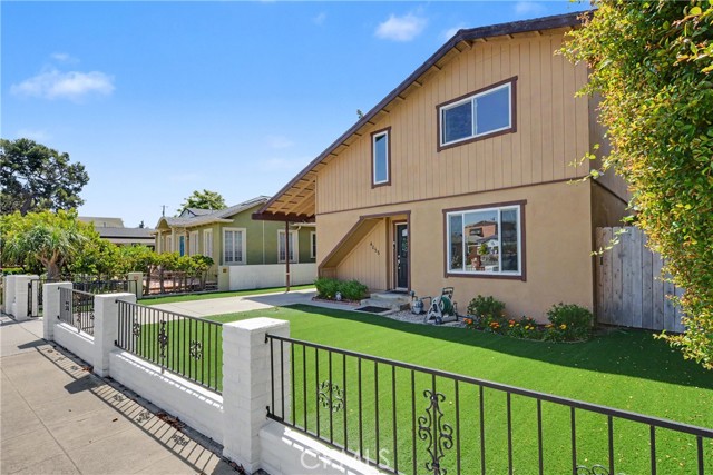 Detail Gallery Image 2 of 45 For 4055 Alla Rd, Los Angeles,  CA 90066 - 5 Beds | 3 Baths