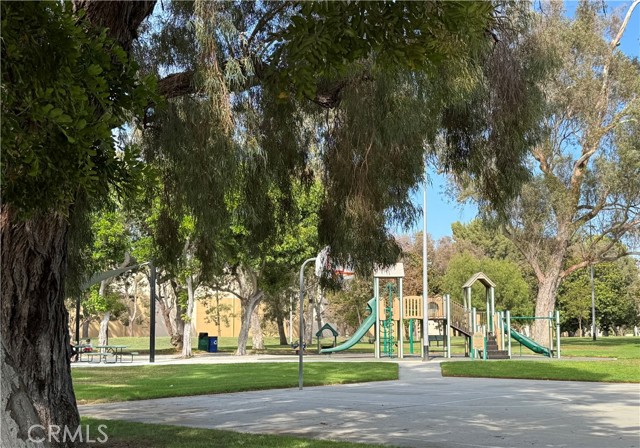 Detail Gallery Image 42 of 48 For 11608 Onyx, Cypress,  CA 90630 - 5 Beds | 3 Baths