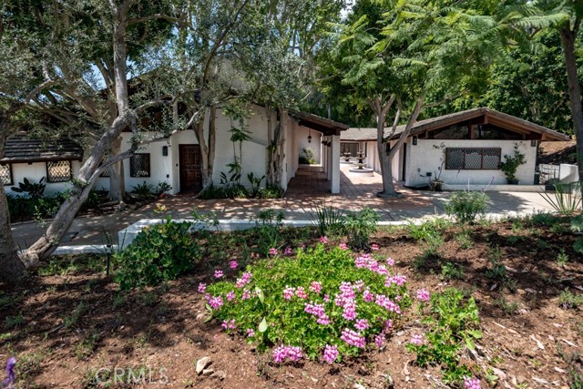 2 Wrangler Road, Rolling Hills, California 90274, 5 Bedrooms Bedrooms, ,6 BathroomsBathrooms,Residential,Sold,Wrangler,SB17044842