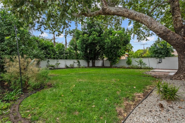13817 Bromwich Street, Arleta CA: https://media.crmls.org/medias/4484d8da-2a9b-41c8-b728-522141689ee9.jpg