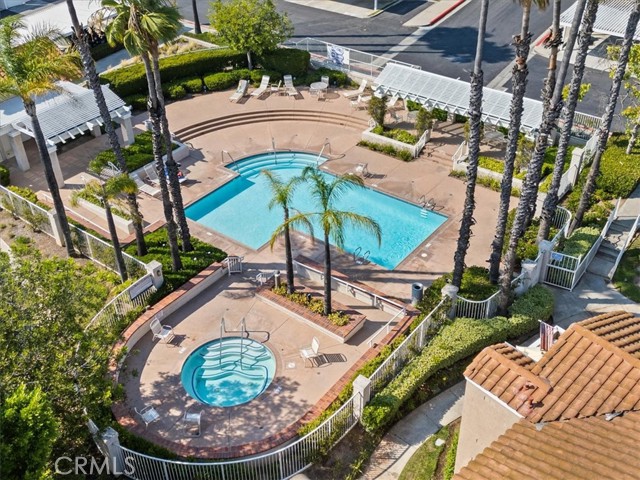 28 Via Terrano, Rancho Santa Margarita CA: https://media.crmls.org/medias/448535c5-46ce-478b-b613-d1af6fa6a49a.jpg