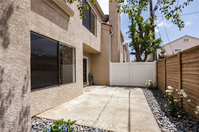 Detail Gallery Image 33 of 39 For 543 Victoria St #E,  Costa Mesa,  CA 92627 - 3 Beds | 2/1 Baths