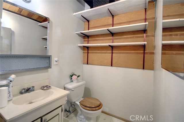 Detail Gallery Image 21 of 42 For 42716 Juniper Dr, Big Bear Lake,  CA 92315 - 4 Beds | 2 Baths
