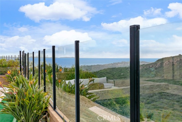Detail Gallery Image 2 of 47 For 31 Seawatch, Newport Coast,  CA 92657 - 5 Beds | 5/1 Baths