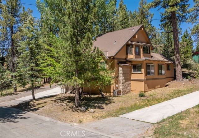 Detail Gallery Image 39 of 39 For 789 Iris Dr, Big Bear Lake,  CA 92315 - 3 Beds | 3 Baths